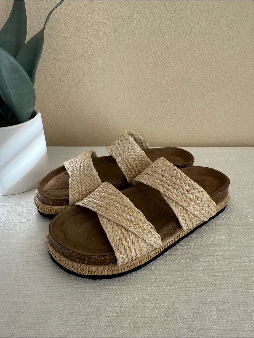 New Natural Reflections Woven Straw Double-Strap Slide Sandals in Natural